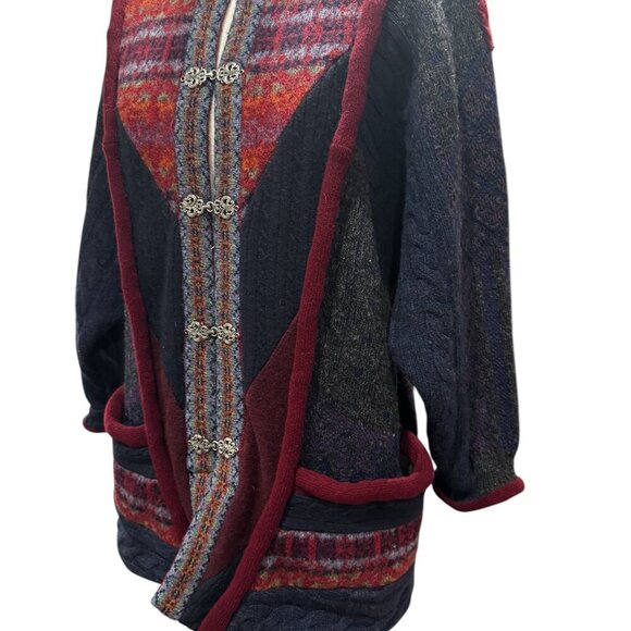 Vintage Handmade Wool Overcoat with Appliqué – Boho Southwestern Style - Picture 4 of 6